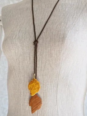 Carved Leaves Lariat Necklace