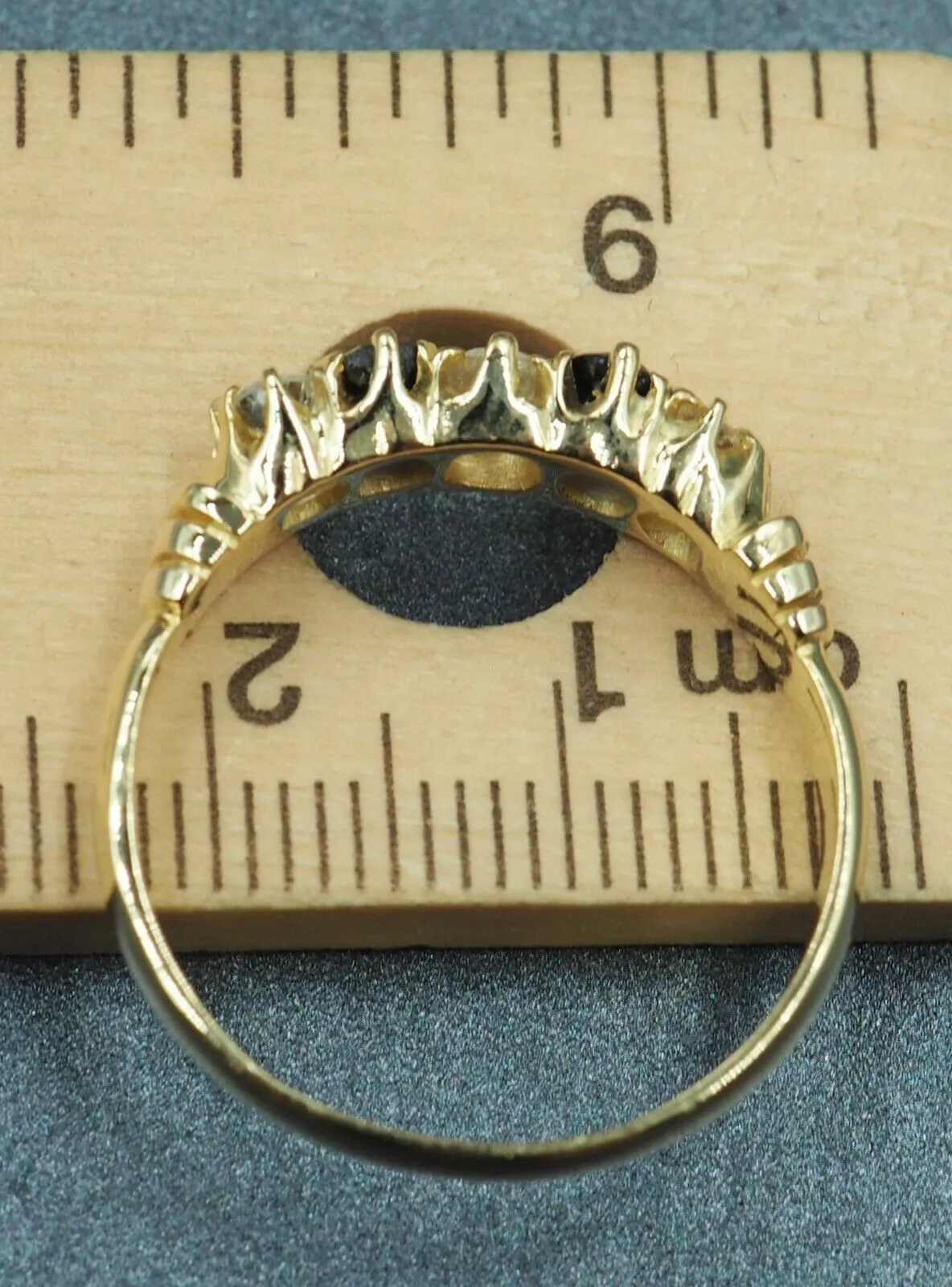 Sapphire & Spinel 18ct Yellow Gold Ring