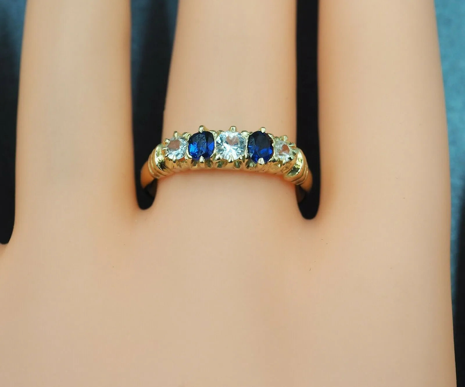 Sapphire & Spinel 18ct Yellow Gold Ring